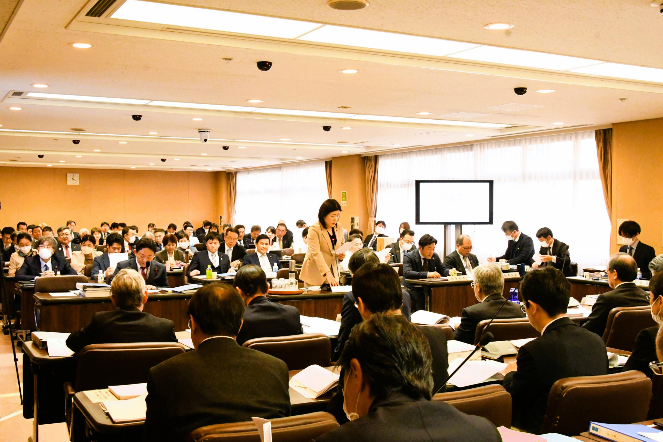 広島市議会予算特別委員会総括質疑
